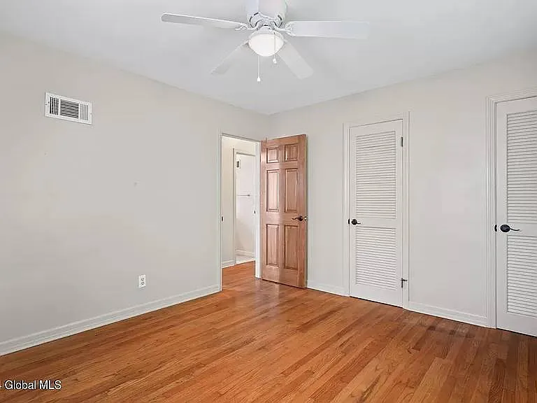 19 Buell Ave — Photo 13