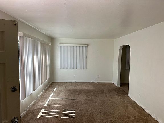 3rd image of 623 Prescott Ave
