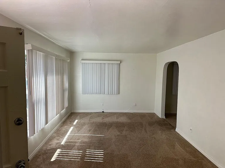 623 Prescott Ave — Photo 3