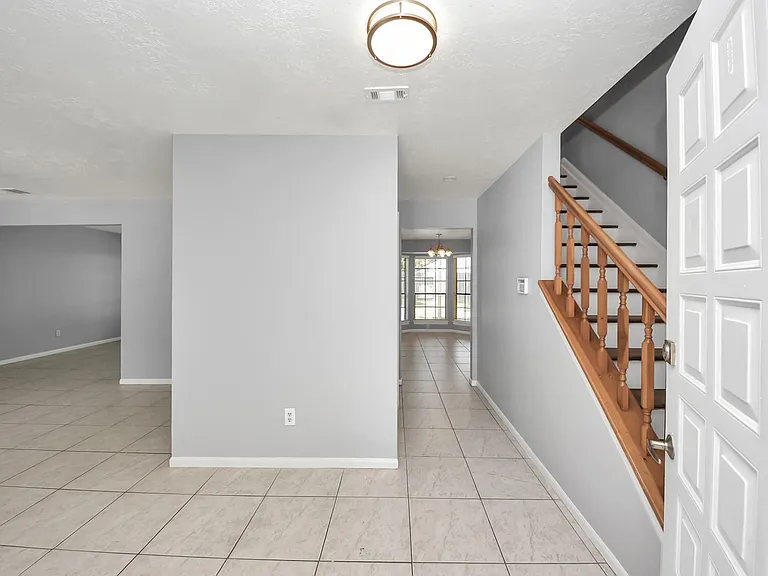 16006 Autumn Falls Ln — Photo 4