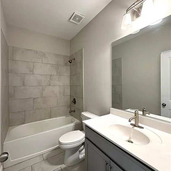 1468 Edgebrook Ct NE — Photo 17