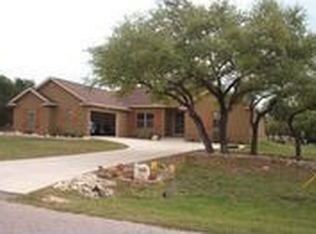 454 Pinnacle Pkwy, New Braunfels, TX 78132