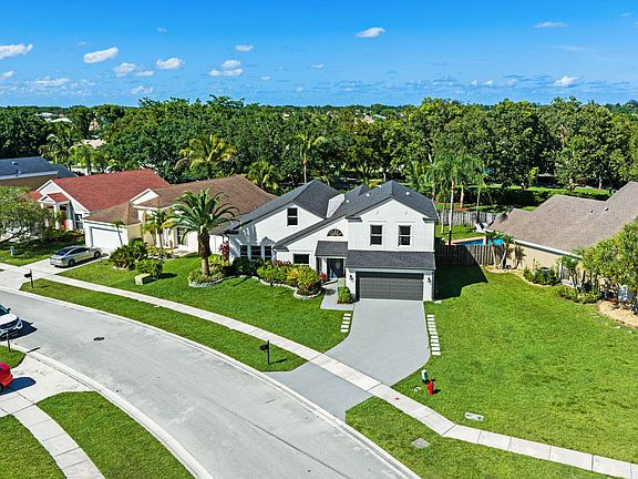 2nd image of 22612 Middletown Drive