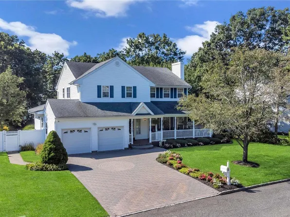 4 Hancock Court, South Setauket, NY 11720