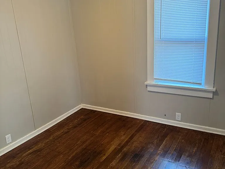 341 E Leland Ave — Photo 4