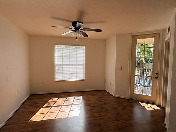 3rd image of 4113 Residence Dr APT 213