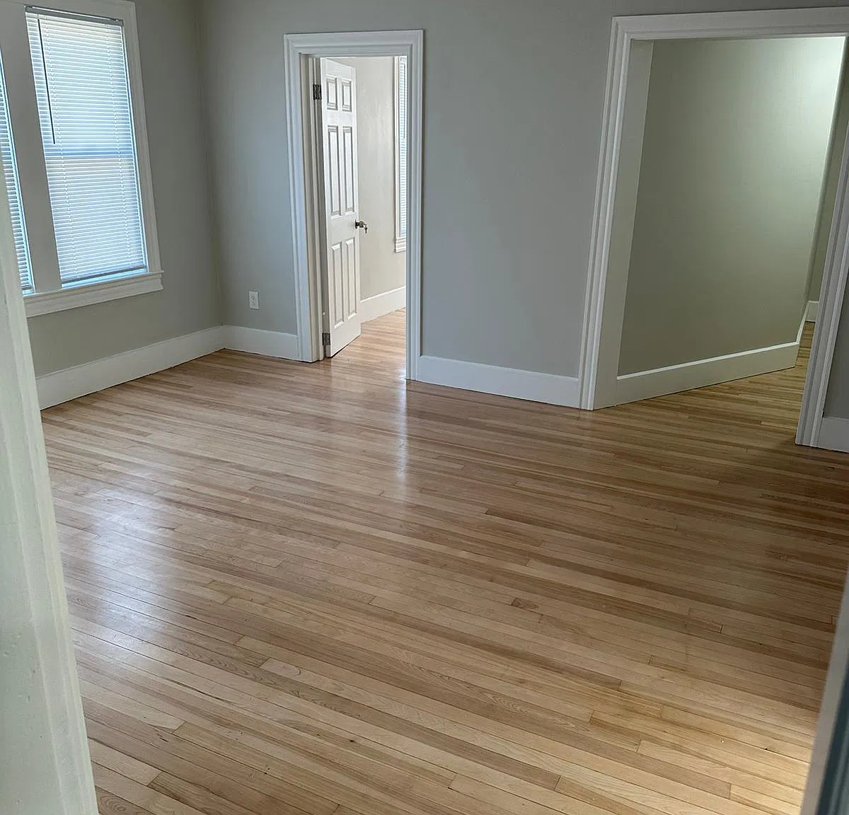 122 Ingleside Avenue - 3 — Photo 4