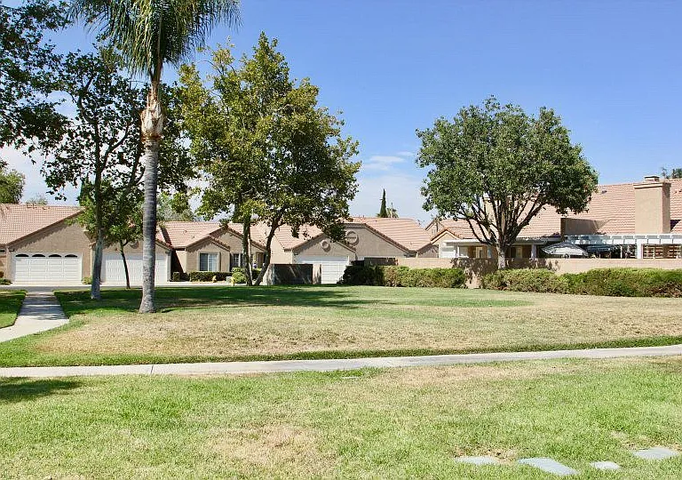 950 Countryside St — Photo 10