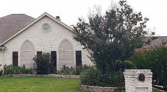 2nd image of 936 Rolling Meadows Dr