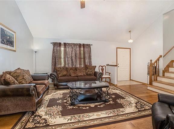 4th image of 6323 N Bedford Ave