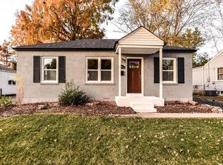 215 Saint Luke Dr, Florissant, MO 63031