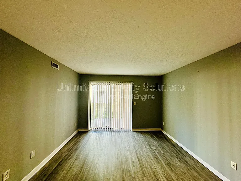 209 Sunn Aire Ct #A — Photo 2