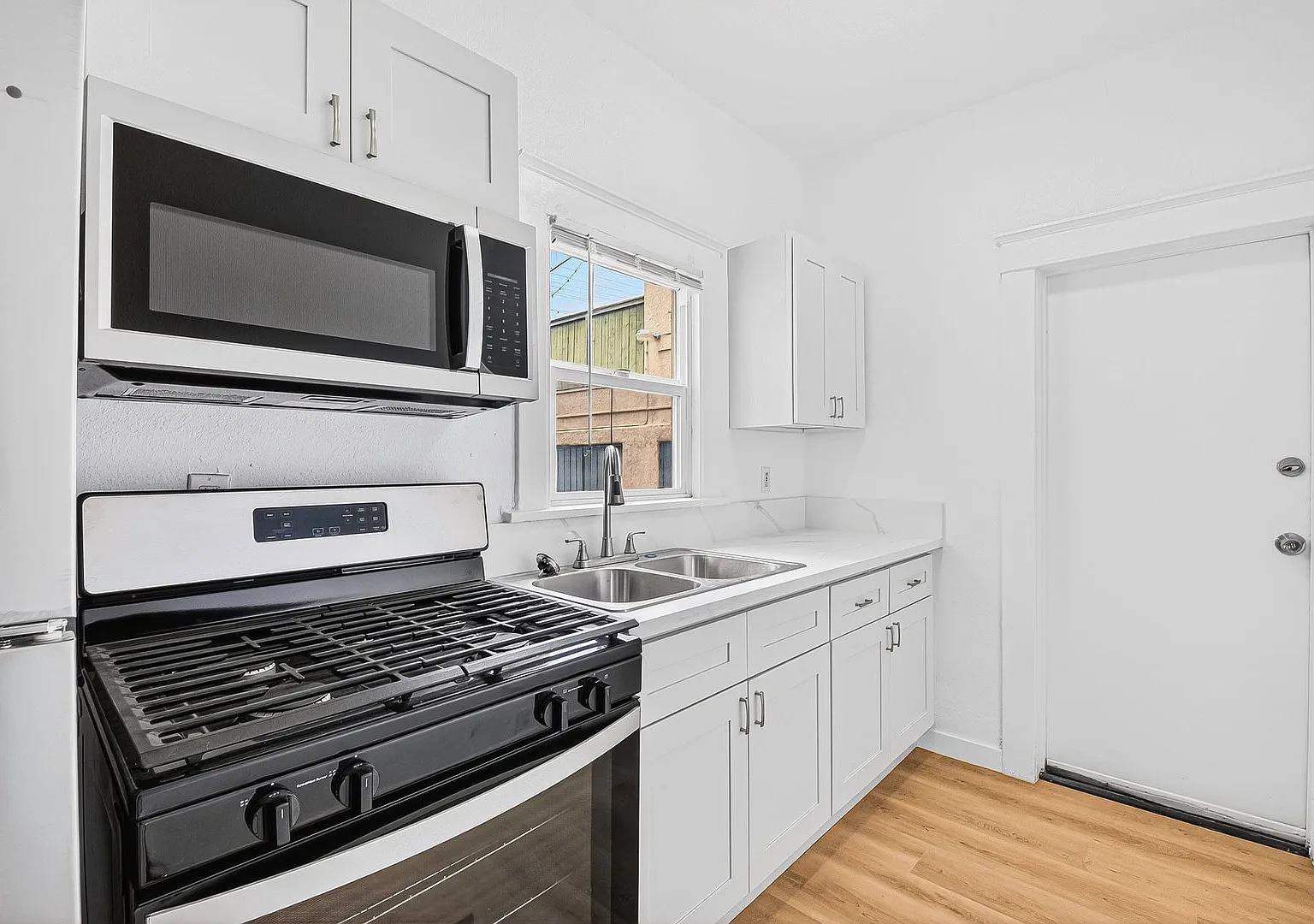 905 Cherry Ave. — Photo 4