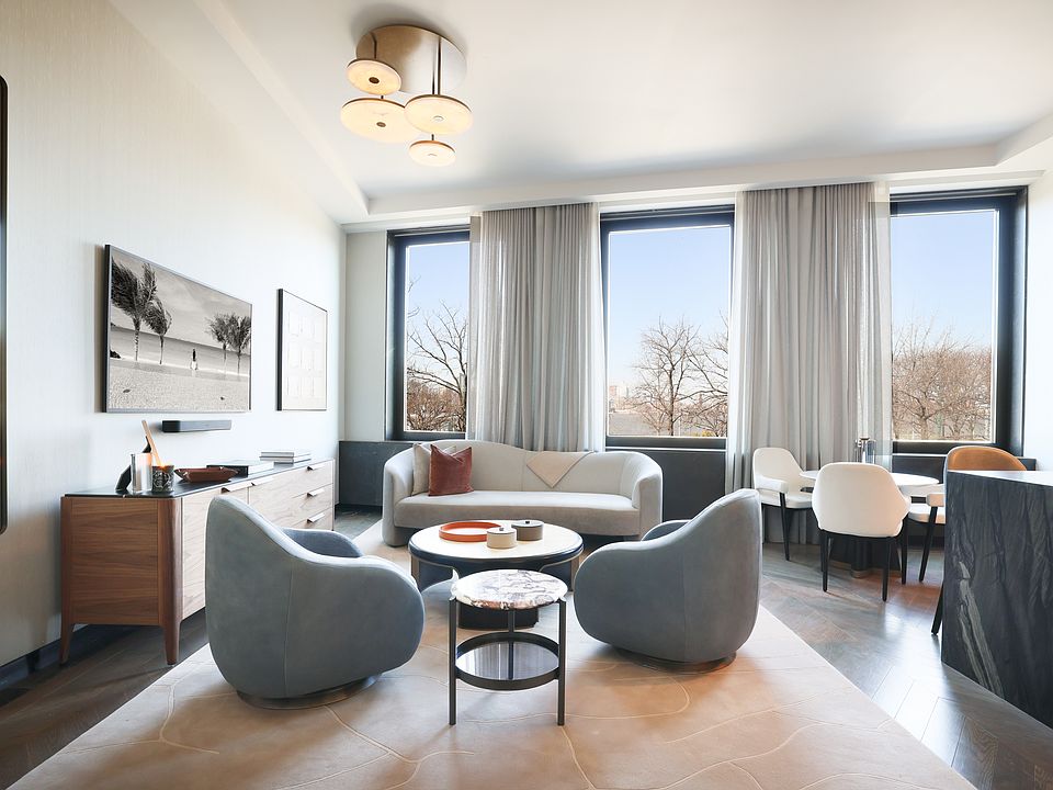 1st image of 401 West St #2
