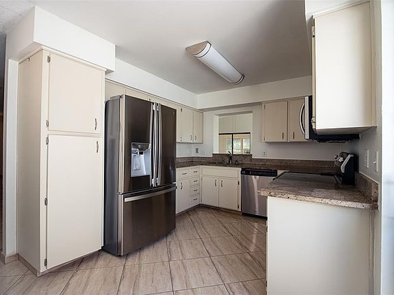 5th image of 3429 PINEBROOK COURT