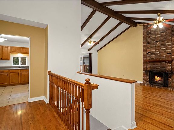 4th image of 1433 Weatherby Dr
