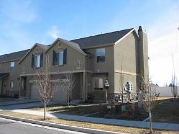 3rd image of 2407 Montcalm Dr