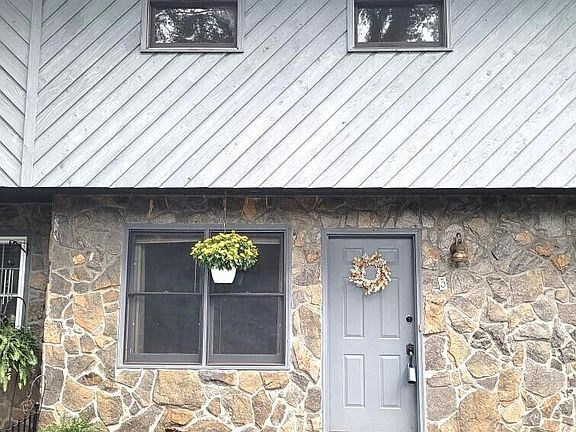 3rd image of 348 River Rd #5-C