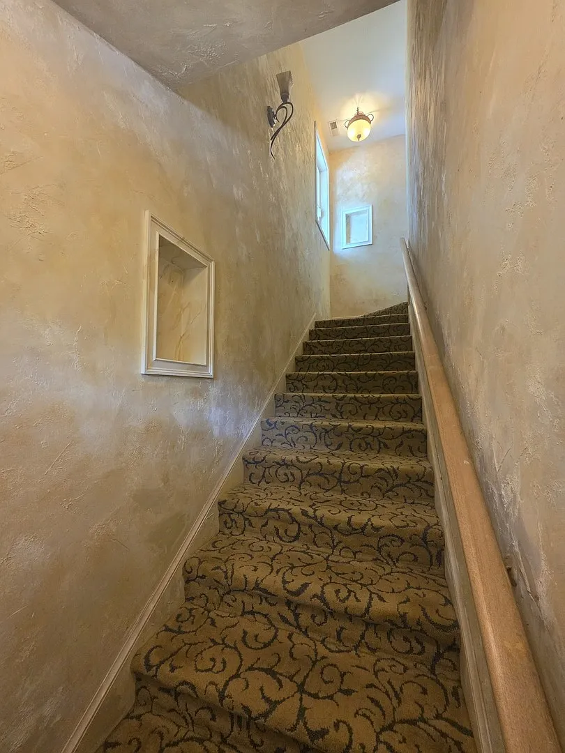 2 bed, 1400 sqft, $3,000 — Photo 3
