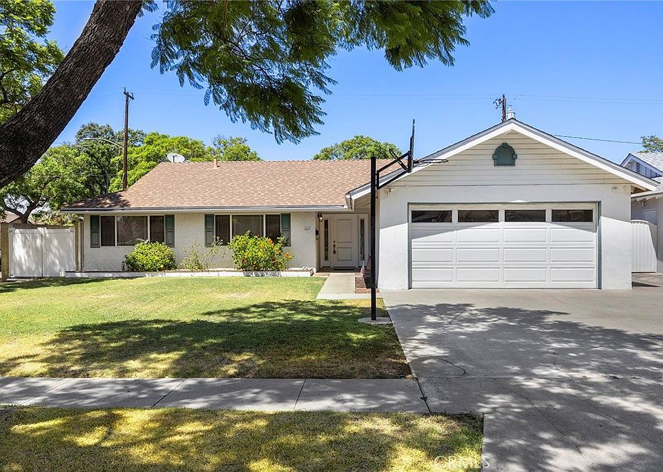 1st image of 2427 E Westport Cir