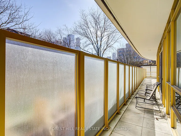 151 Avenue Rd #204 — Photo 22