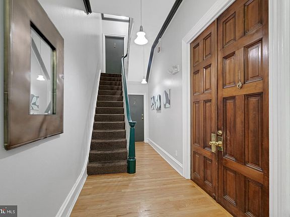 3rd image of 1714 Wallace St APT 3