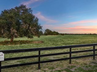 14 Round Top Rd, Round Top, TX 78954
