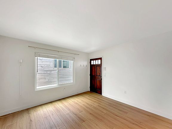 2nd image of 3925 Oregon St APT 7