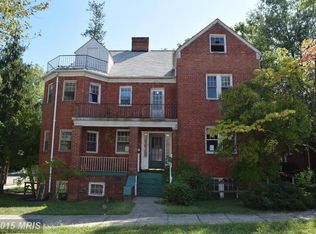 2200 32nd Pl SE, Washington, DC