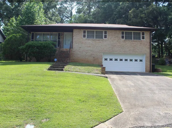 604 Denniston Ln, Adamsville, AL 35005