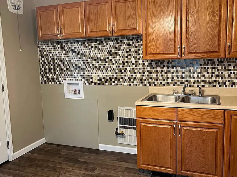 360 Avon Dr — Photo 14