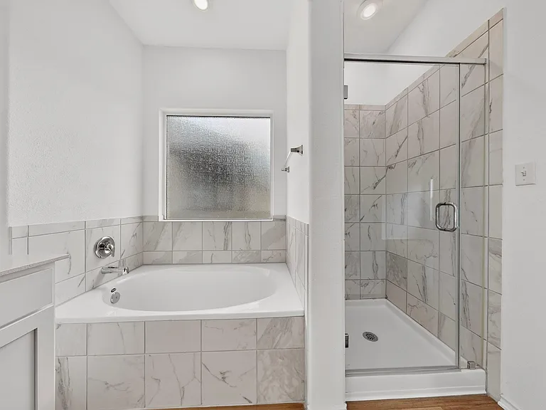 941 Legends Ln — Photo 20