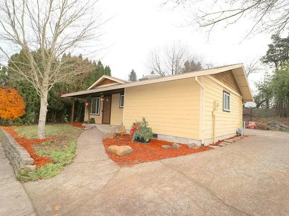 13270 Lakewood Dr NE, Aurora, OR 97002