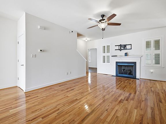 3rd image of 6613 Saint Laurence Dr