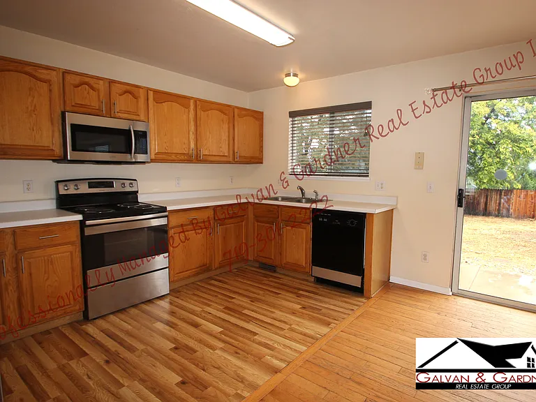 4230 Kyle Ln — Photo 6