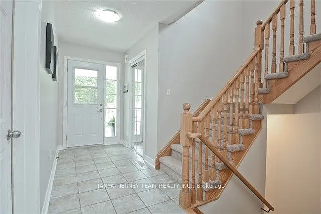 64 Melody Dr — Photo 3