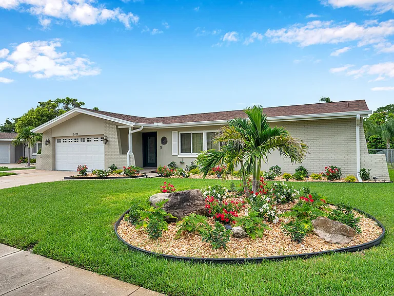2420 Fairbanks Dr — Photo 24