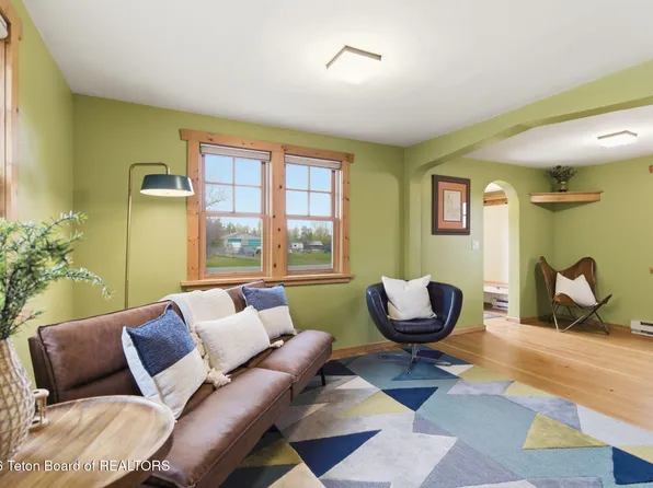 265 E Wallace Ave, Driggs, ID 83422