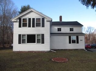 14 Water St, Granville, MA 01034