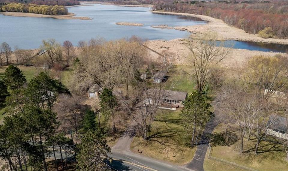 1st image of 17042 E Lake Netta Dr NE