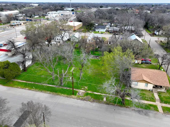 615 Preston St, Waco, TX 76704