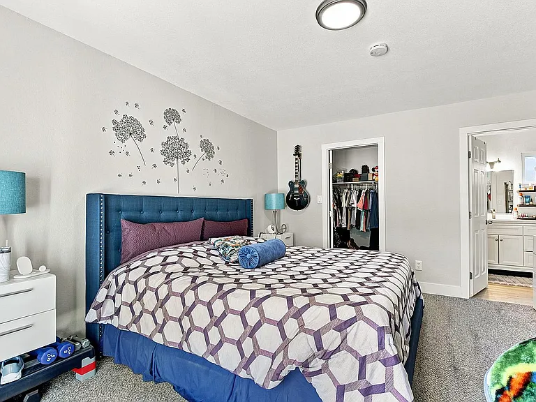7001 Lynnetree Way — Photo 6