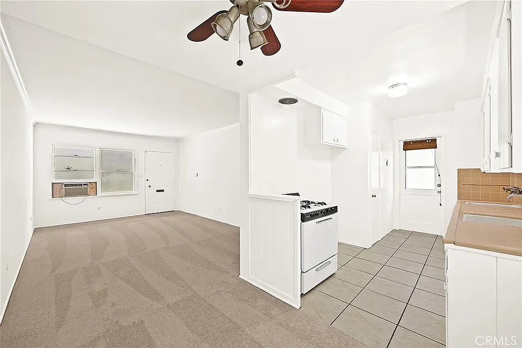 1 bed, 650 sqft, $1,750 — Photo 2