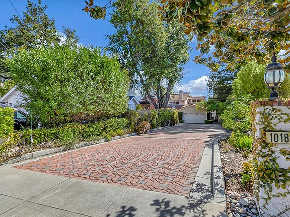 f8_10184Carmen_02_04132023