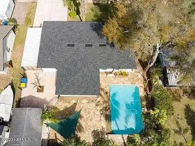 1250 Cape Charles Ave — Photo 2
