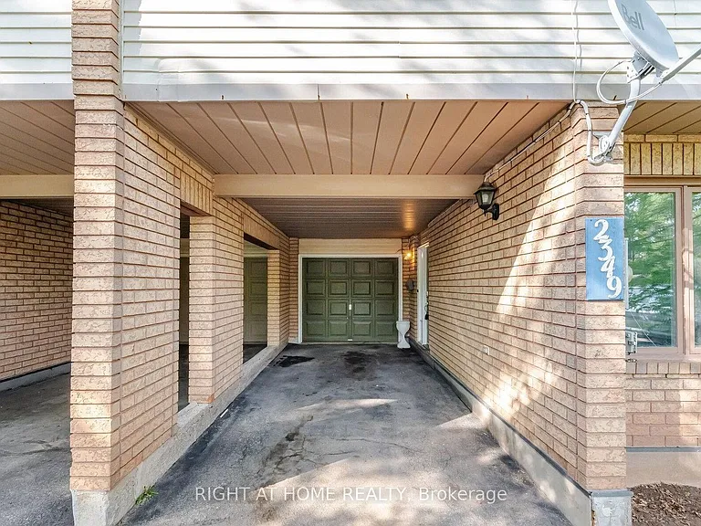 2349 Strawfield Ct — Photo 2