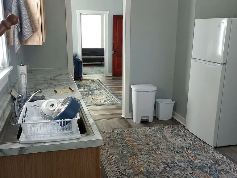 1344 Oakes St — Photo 32
