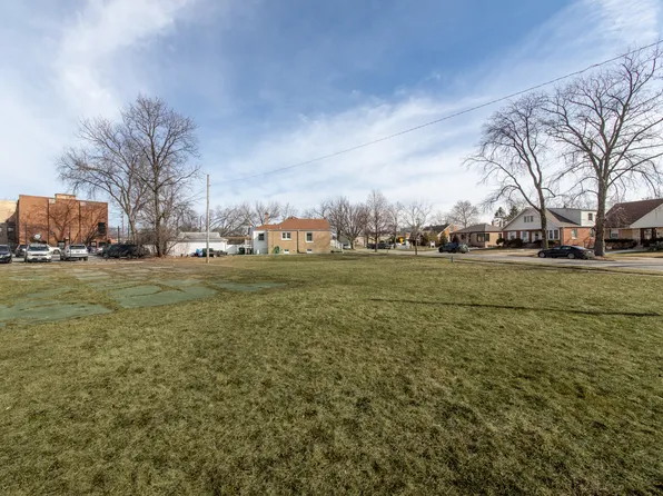 820 Rowe Ave, Park Ridge, IL 60068
