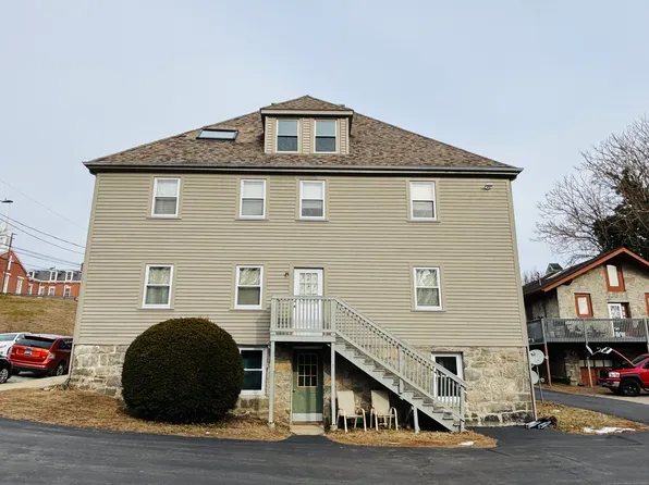 20 Garvin Street, New London, CT 06320