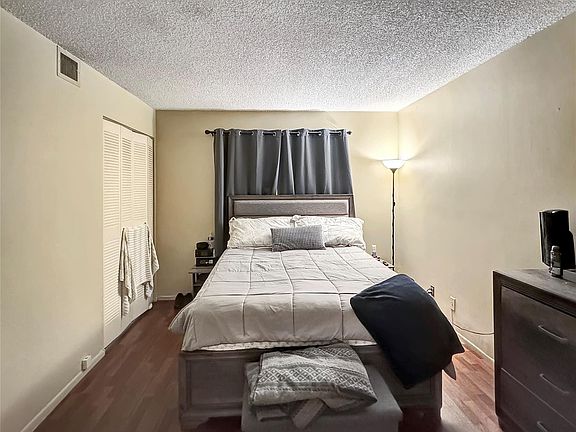 4th image of 303 Gardens Drive #206